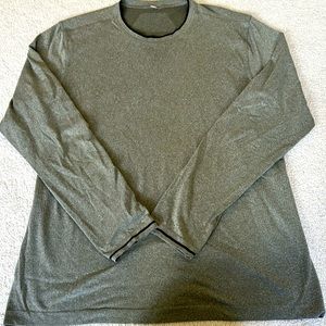 Men’s lululemon long sleeve super soft vent tech material sz XL